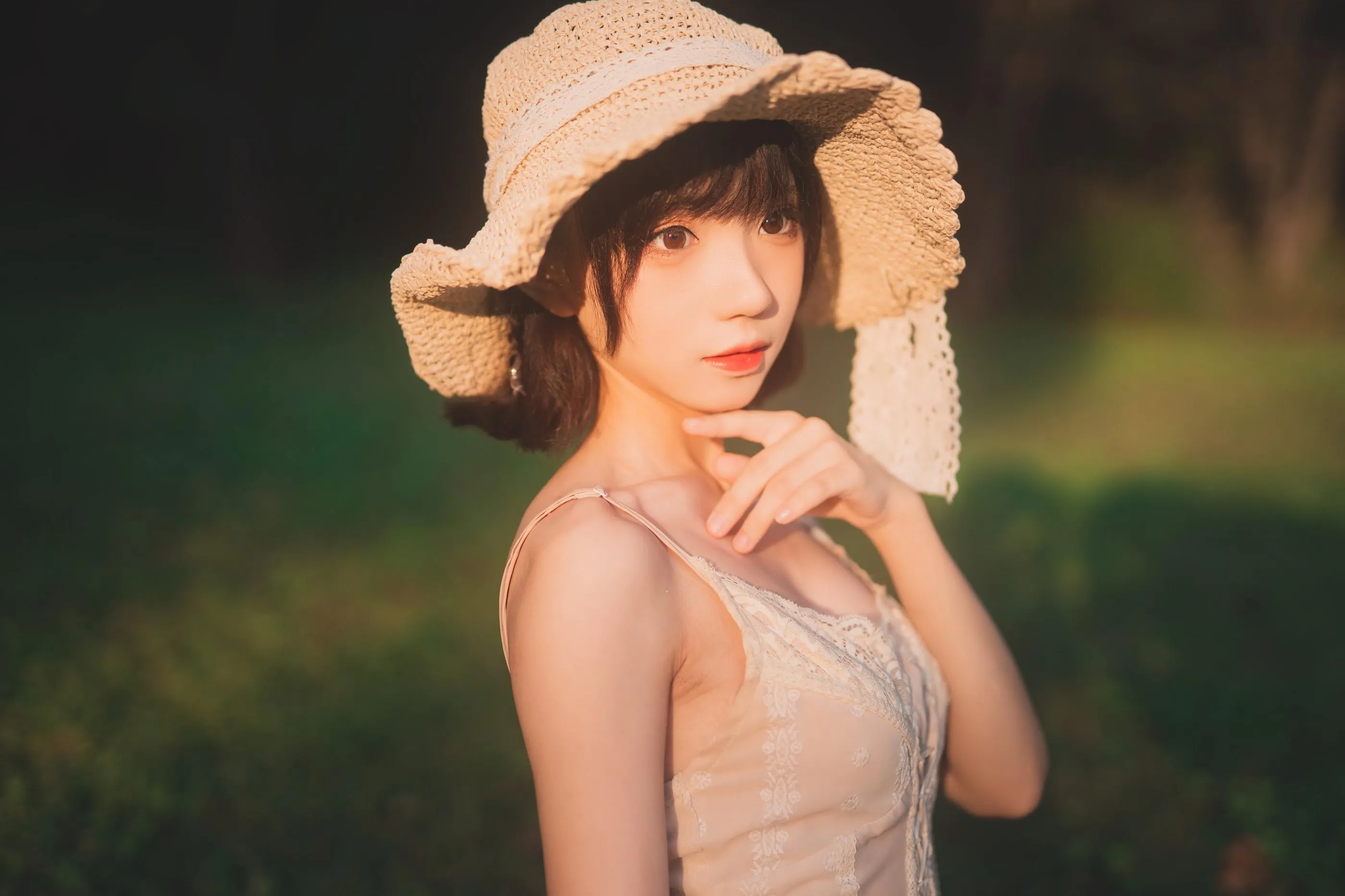 [艺图语] 2022.06.09 贩卖黄昏 花柒Hana [26P]插图